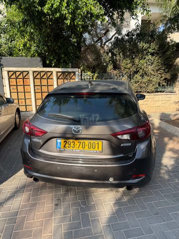 מאזדה 3