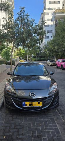 מודעת רכב מאזדה 3