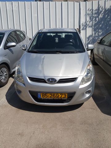 יונדאי i20