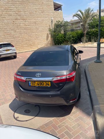 טויוטה קורולה
