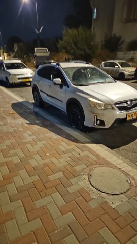 מודעת רכב סובארו XV