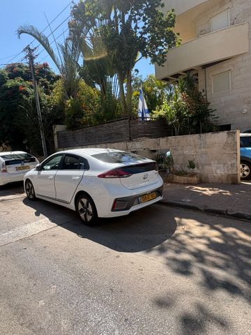 יונדאי איוניק