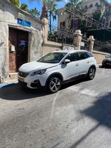 פיג'ו 3008