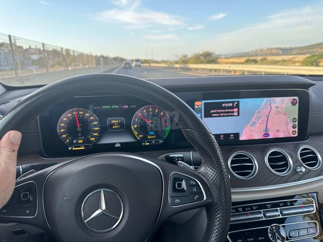 מרצדס-בנץ E-class