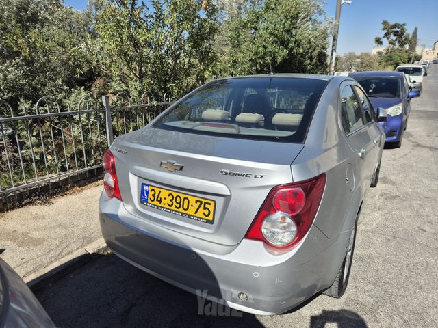 שברולט סוניק