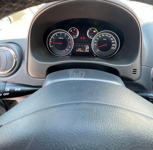 מודעת רכב סוזוקי SX4