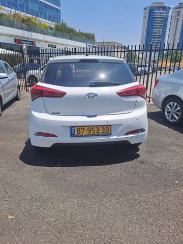 יונדאי i20