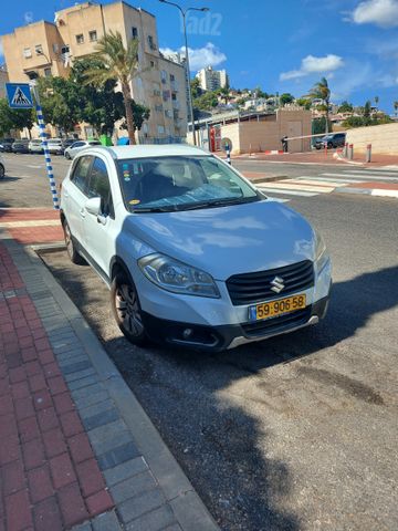 סוזוקי קרוסאובר