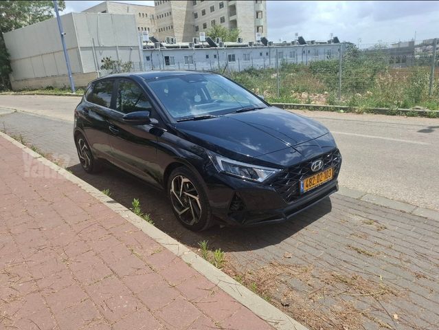 יונדאי i20