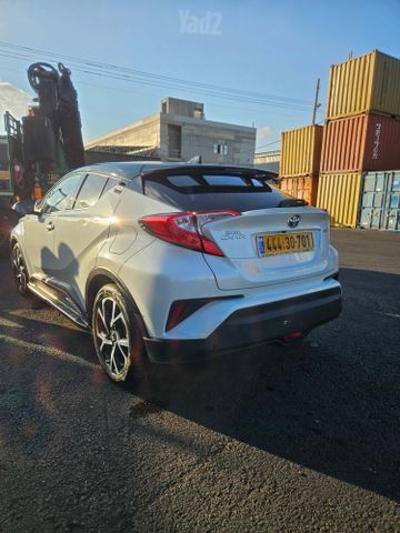 טויוטה C-HR
