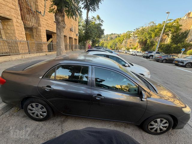 מודעת רכב טויוטה קורולה