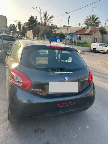 מודעת רכב פיג'ו 208