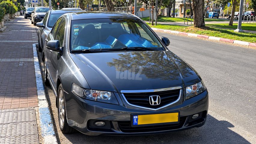אקורד Executive אוט׳ בנזין סדאן 4 דל 2.0 (155 כ״ס)