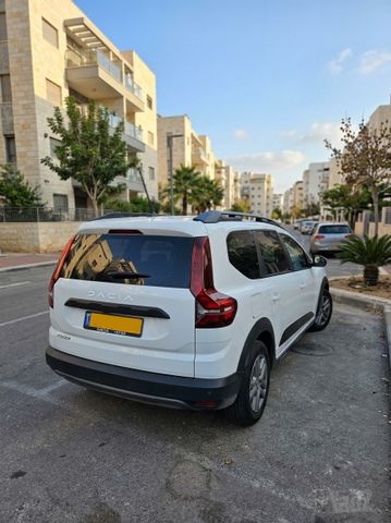 דאצ'יה ג׳וגר