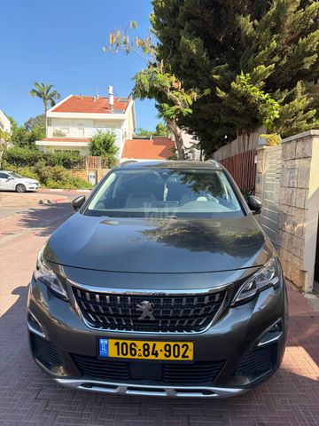 פיג'ו 3008
