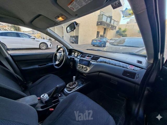 מיצובישי לנסר