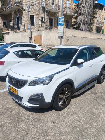 פיג'ו 3008
