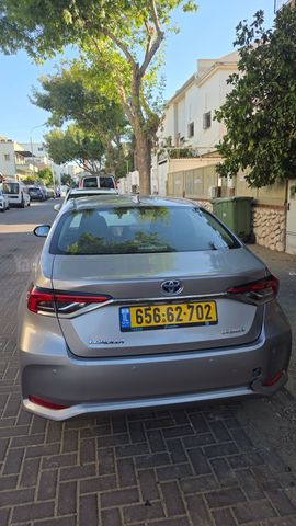 טויוטה קורולה