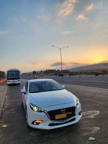מאזדה 3