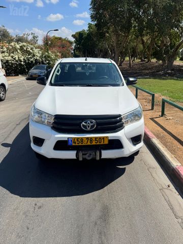 טויוטה היילקס