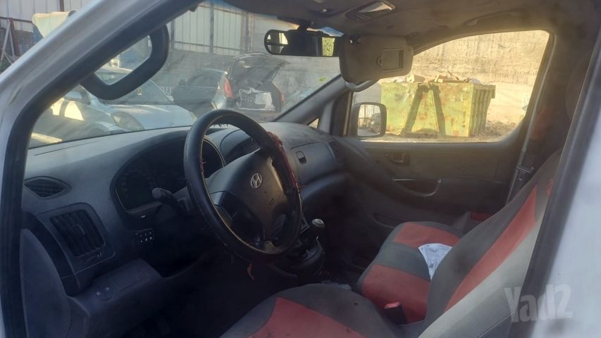 מודעת רכב יונדאי H-1 / i800