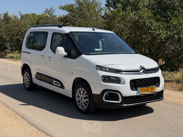 מודעת רכב סיטרואן ברלינגו