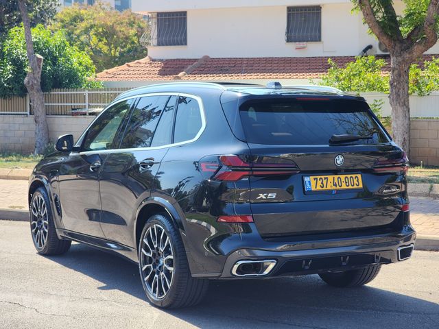 ב מ וו X5