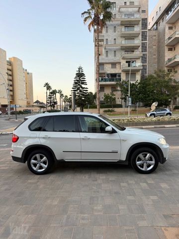 ב מ וו X5