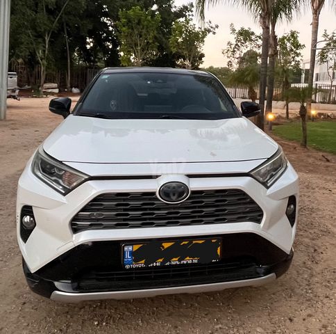 RAV4 4X2 E-Motion היברידי אוט׳ בנזין 2.5 (178 כ״ס) [2019-2026]