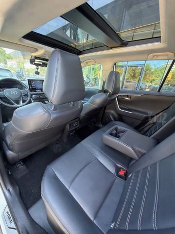 טויוטה RAV4