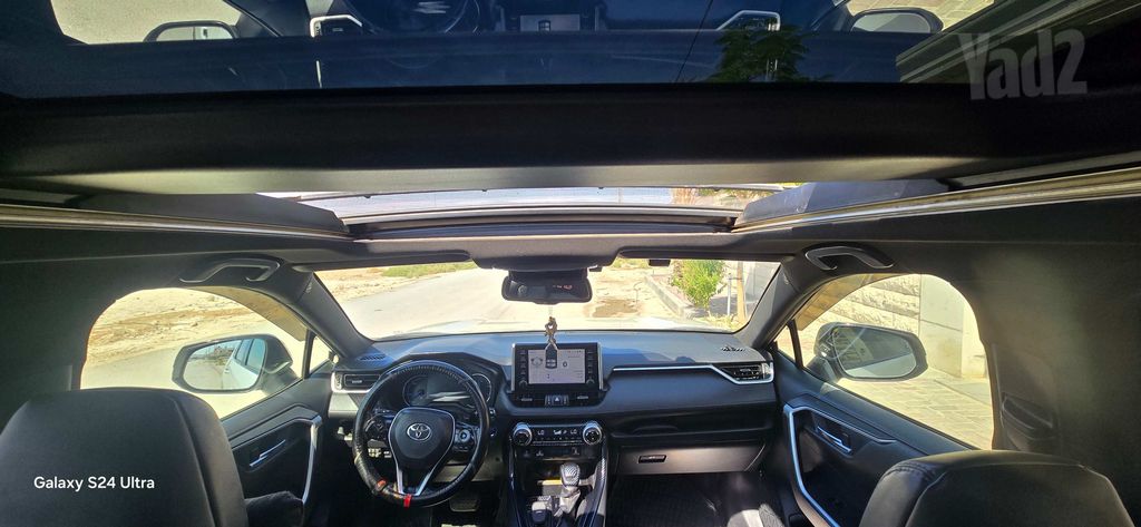 טויוטה RAV4