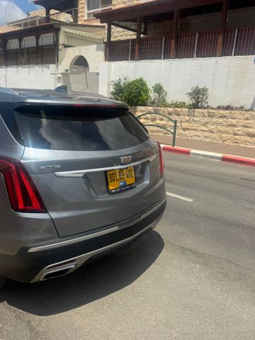 קאדילק XT5
