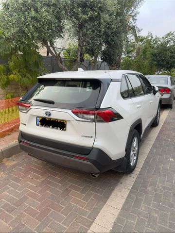 טויוטה RAV4