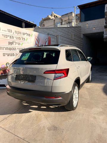 סקודה קארוק