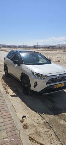 טויוטה RAV4