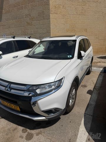 מיצובישי אאוטלנדר