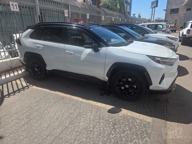 מודעת רכב טויוטה RAV4