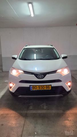 מודעת רכב טויוטה RAV4