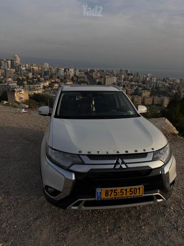 מיצובישי אאוטלנדר