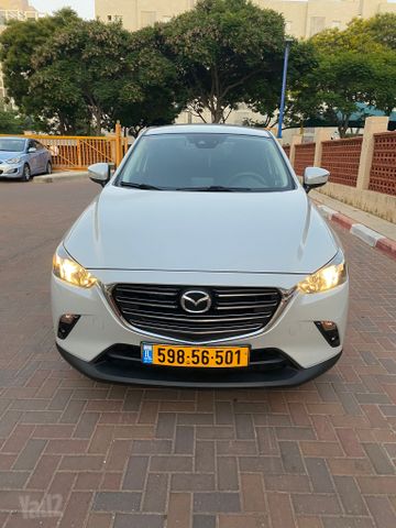 מודעת רכב מאזדה CX-3