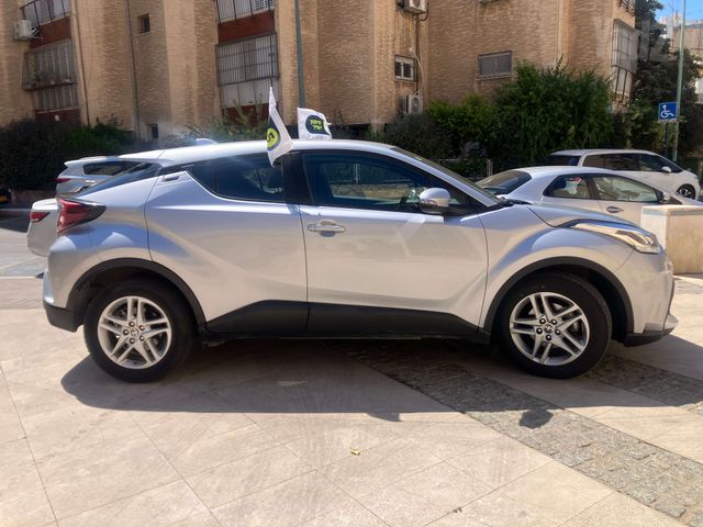 טויוטה C-HR