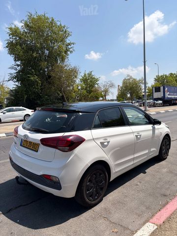 מודעת רכב יונדאי i20 2