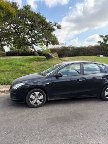 יונדאי i30