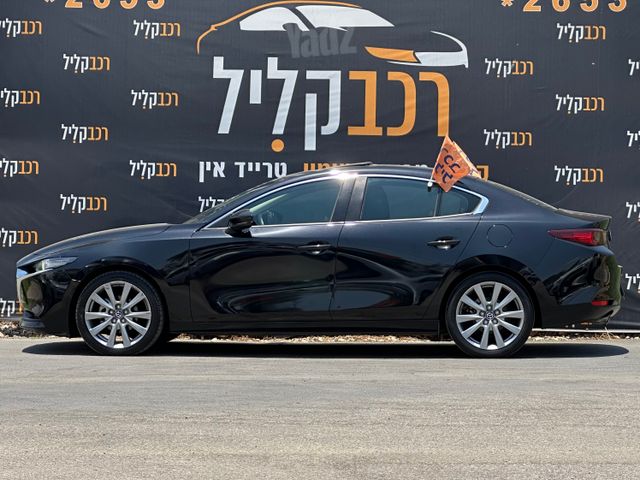 מאזדה 3