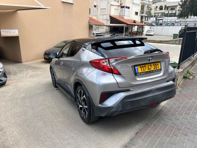 טויוטה C-HR