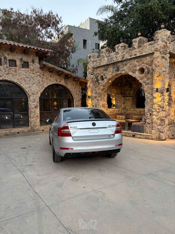 סקודה אוקטביה