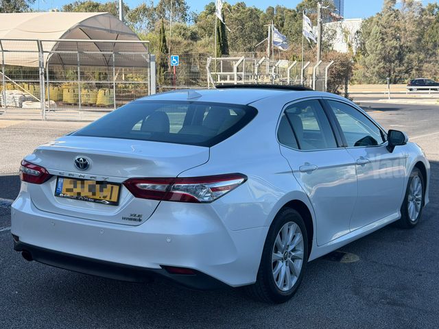 טויוטה קאמרי