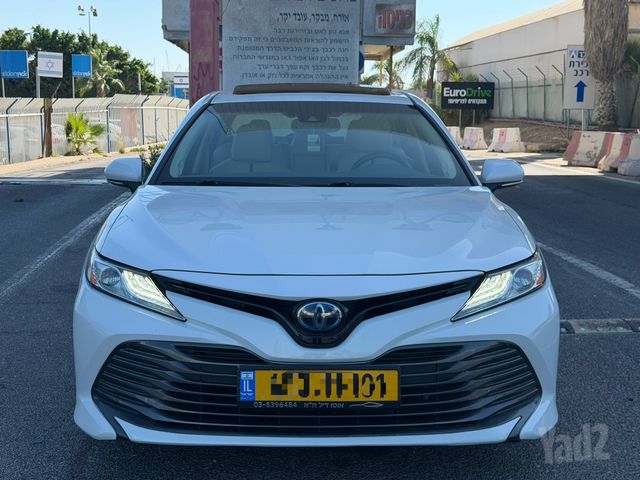 טויוטה קאמרי