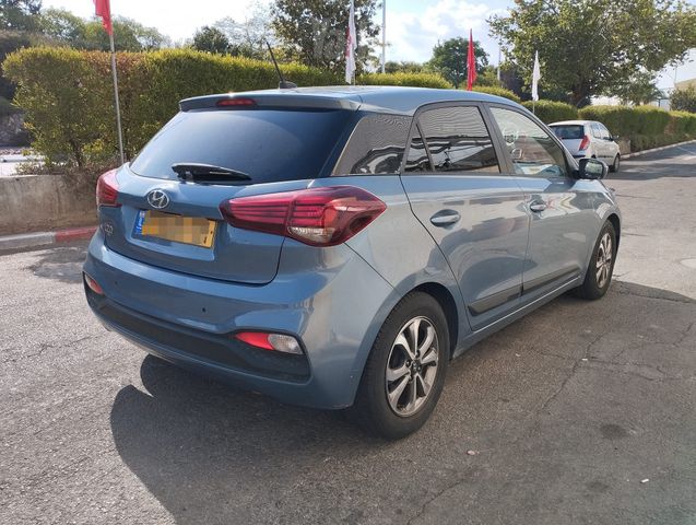 יונדאי i20