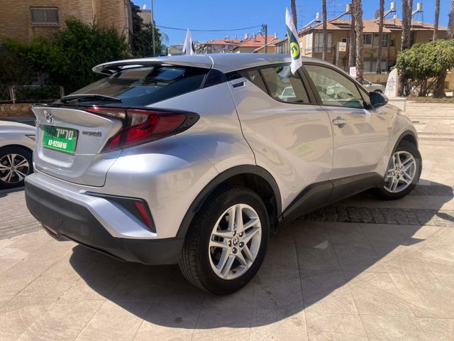 טויוטה C-HR